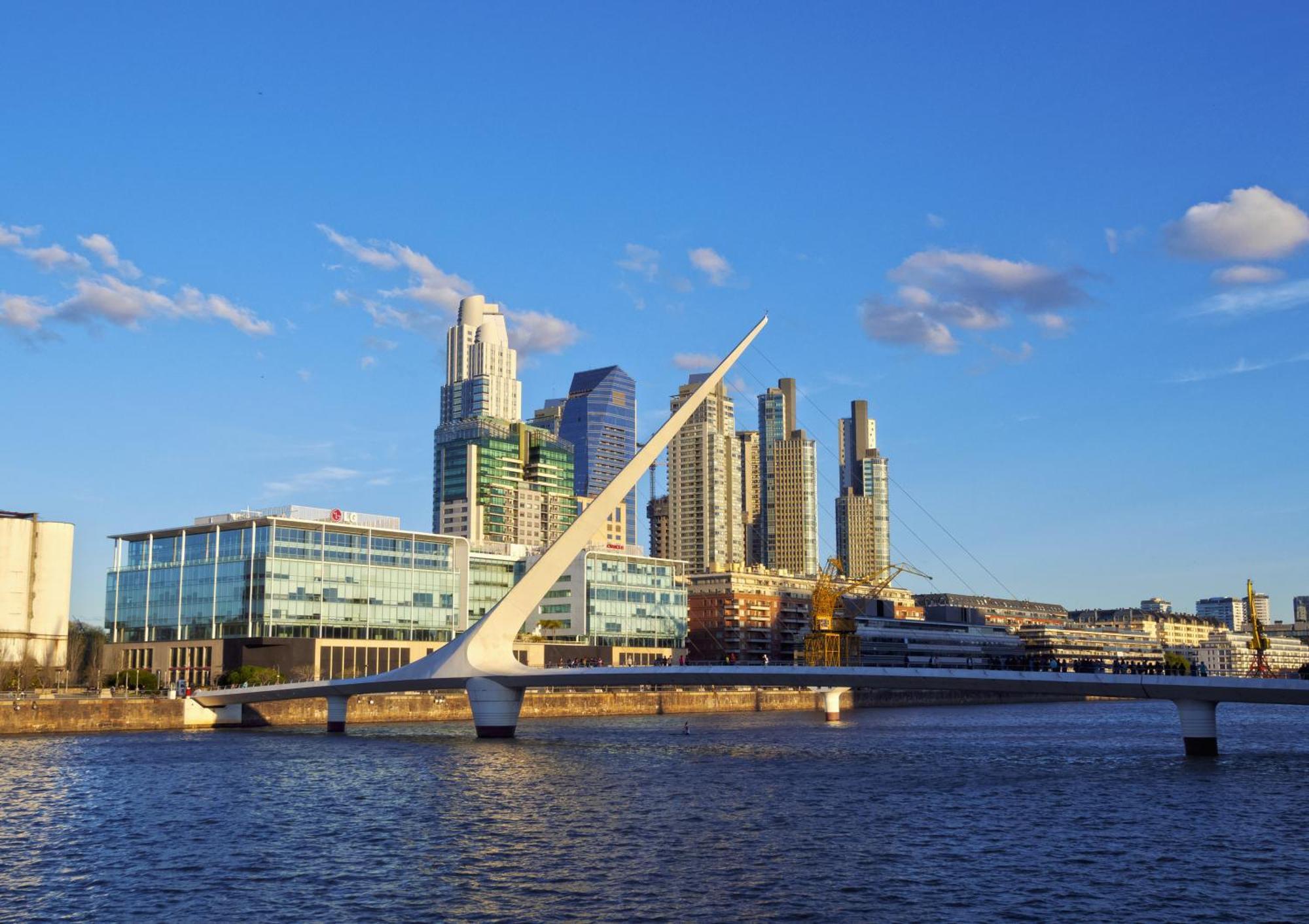 Family Apartment With Puente De La Mujer View In Puerto Madero Buenos Aires Exterior foto